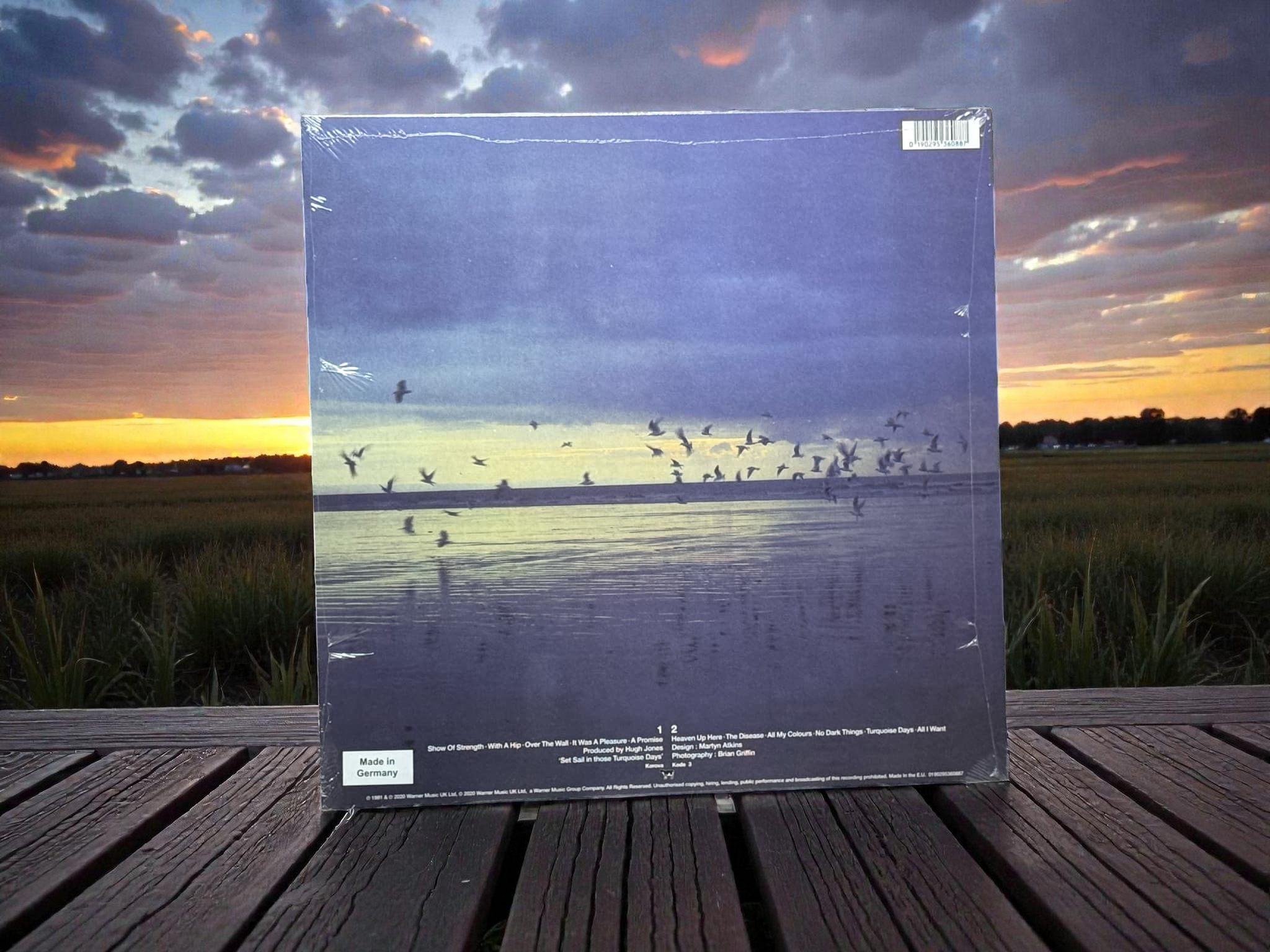 Echo And The Bunnymen – Heaven Up Here